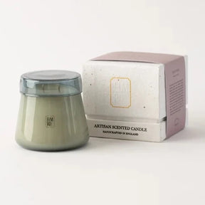 Petals ~jasmine, ylang-ylang, frankincense, oud, tuberose
